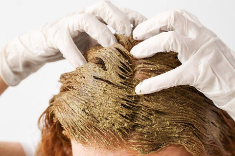 Henné per capelli: cos’è e come si usa